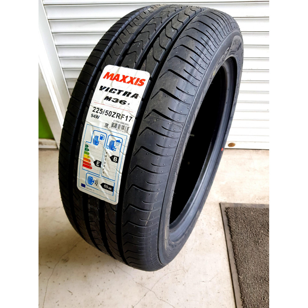 Maxxis Victra M36 + 225/55 R17 97W RunFlat летняя