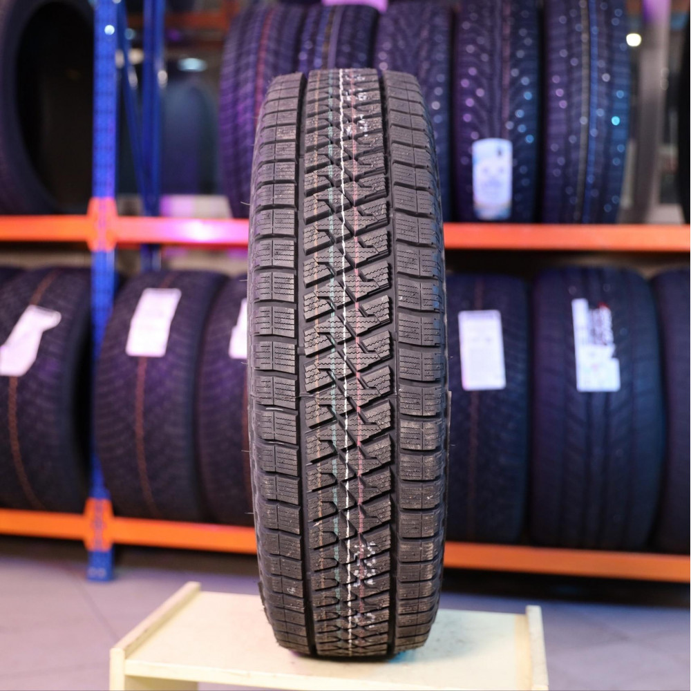 Lassa Wintus 2 205/70 R15C 106/104R зимняя