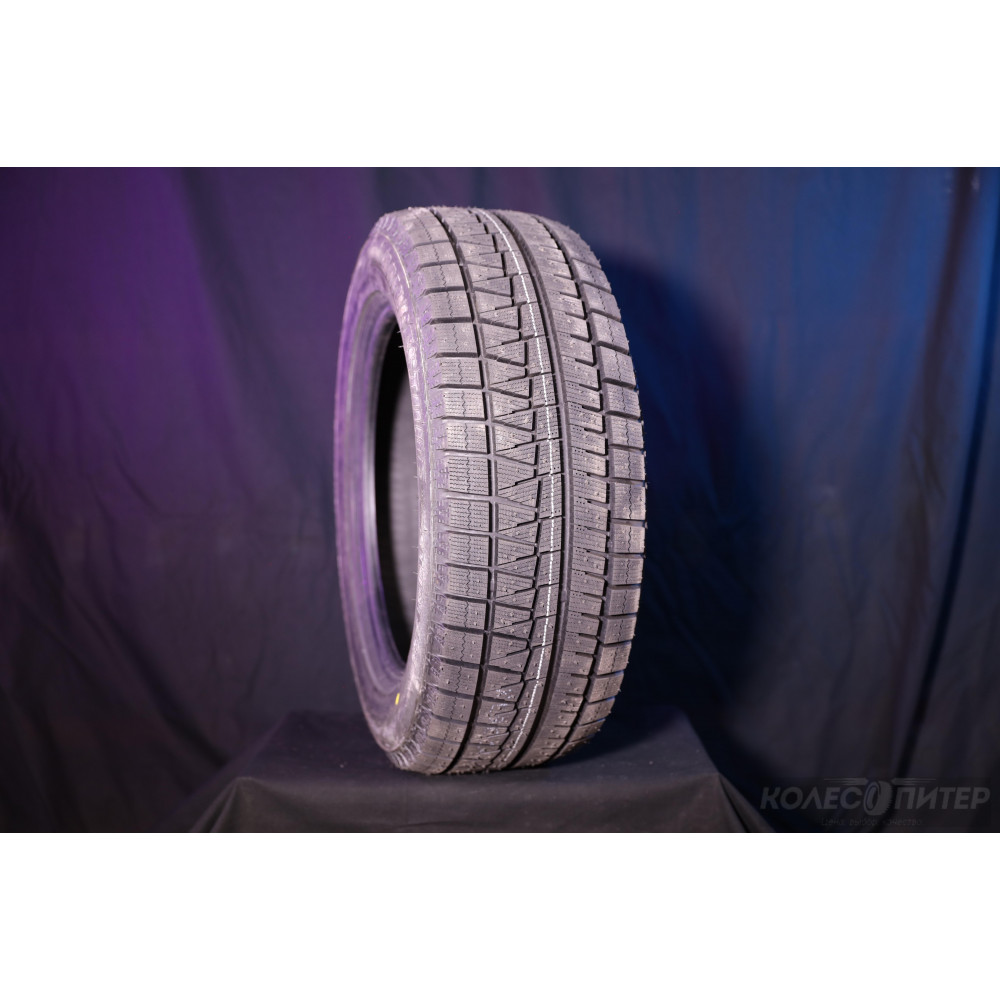 Bridgestone Blizzak Revo GZ 215/65 R16 98S зимняя