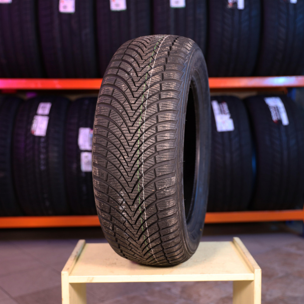 Kumho Solus 4S HA32 185/65 R14 86H зимняя