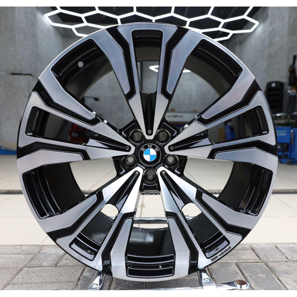 Кованые диски BMW NEW1 10x22 PCD5x112 ET 30 DIA 66.6 Gloss Black Face